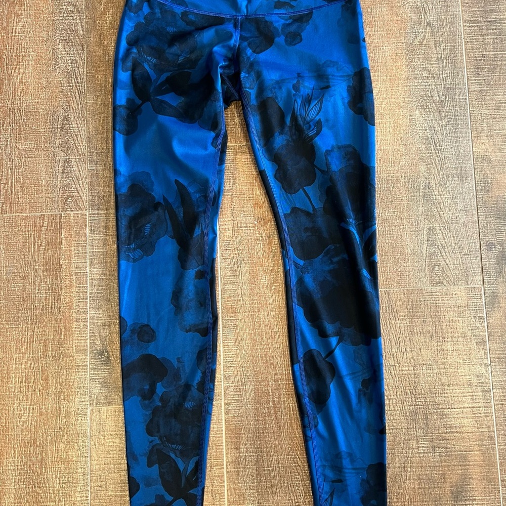 Lululemon Athletica Blue and Black Leggings